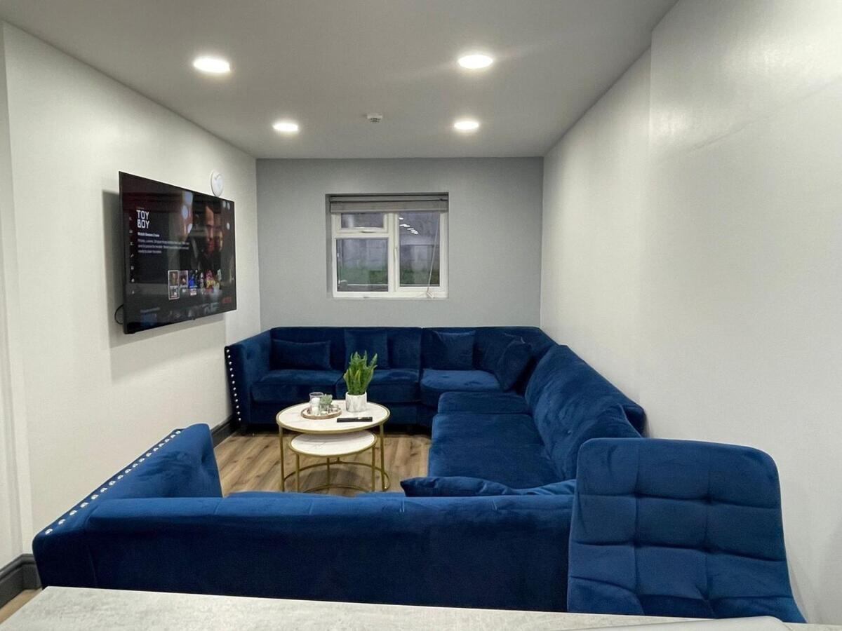 Free Parking Cosy Studios Close To City And Qe And Uob! برمنغهام المظهر الخارجي الصورة