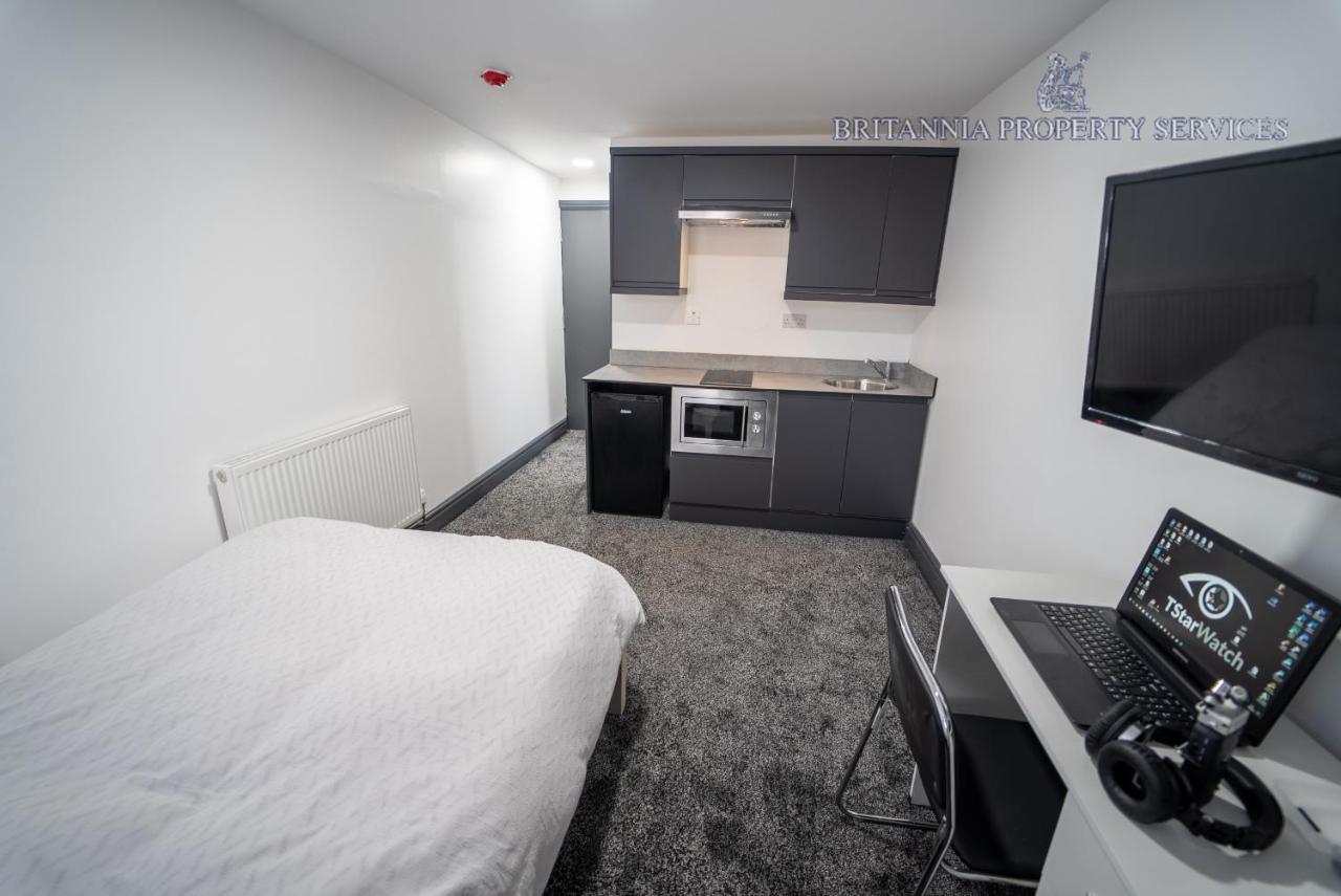 Free Parking Cosy Studios Close To City And Qe And Uob! برمنغهام الغرفة الصورة