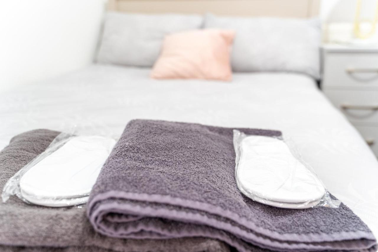 Free Parking Cosy Studios Close To City And Qe And Uob! برمنغهام الغرفة الصورة