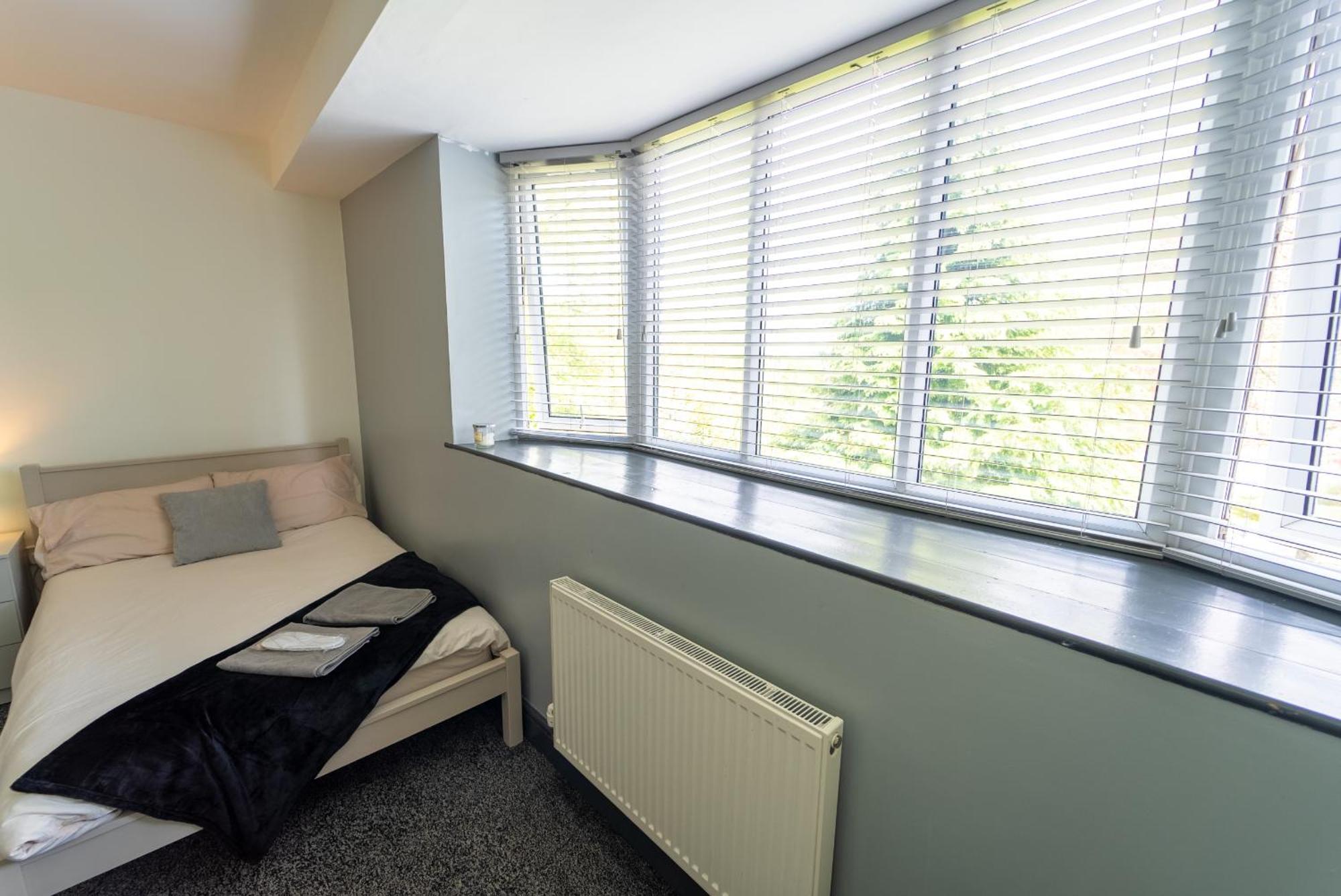 Free Parking Cosy Studios Close To City And Qe And Uob! برمنغهام الغرفة الصورة