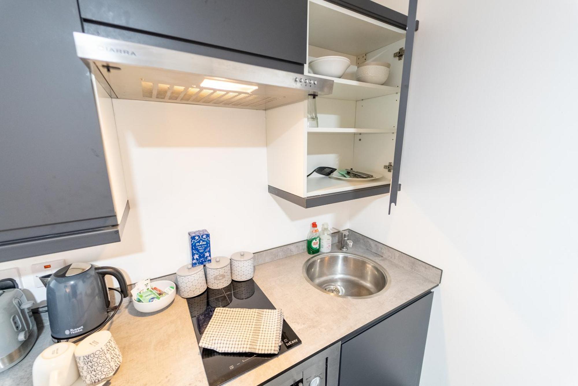 Free Parking Cosy Studios Close To City And Qe And Uob! برمنغهام الغرفة الصورة