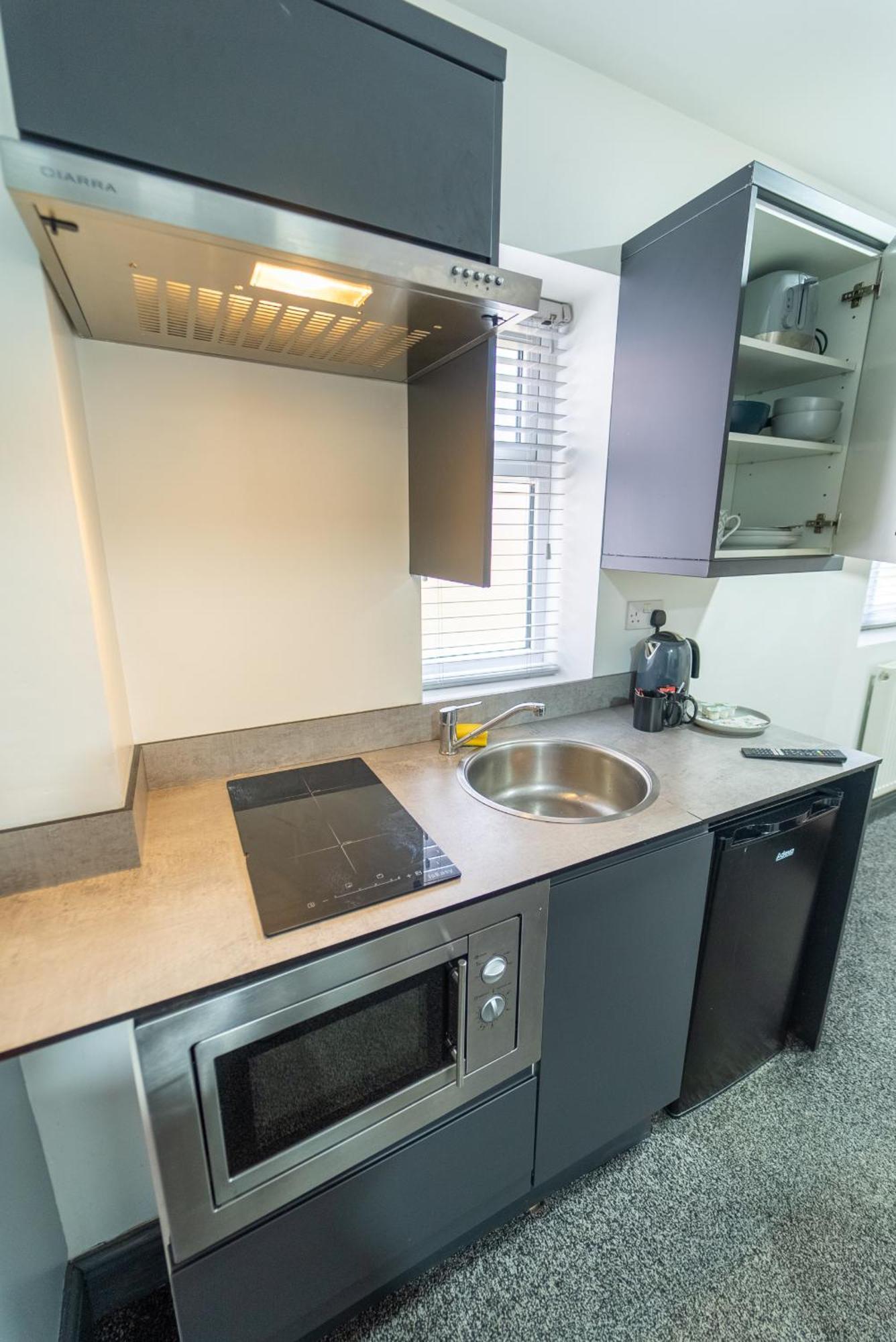 Free Parking Cosy Studios Close To City And Qe And Uob! برمنغهام الغرفة الصورة